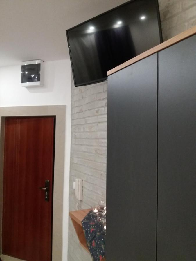 Villa Anela Novi Sad Luaran gambar