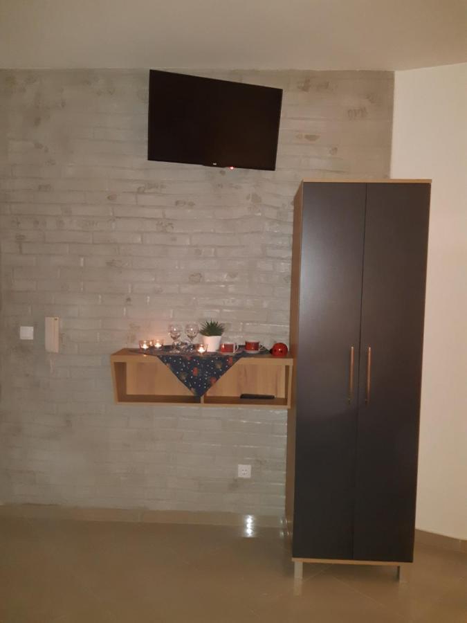 Villa Anela Novi Sad Luaran gambar